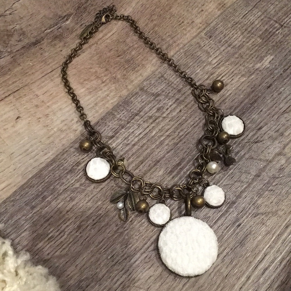 Plunder Bonita necklace